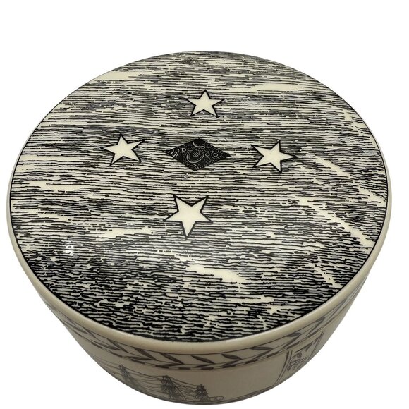 Wedgwood Collectors Society Scrimshaw Trinket Box Peabody Museum Sailor Ship - Picture 5 of 10